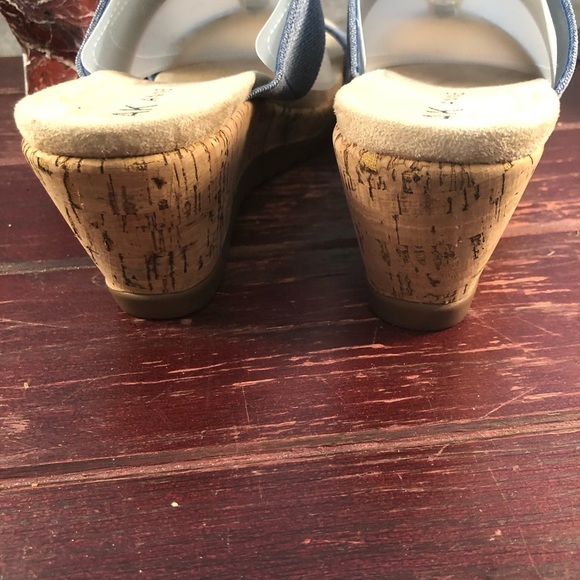 Anne Klein Denim Blue Slip On Cork Wedge Heels Size 9.5 - Picture 5 of 8